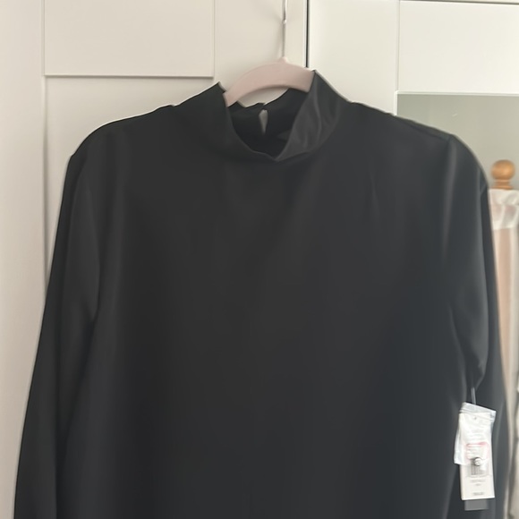 NWT IMNYC ISAAC MIZRAHI black mock neck blouse size medium - Picture 2 of 5